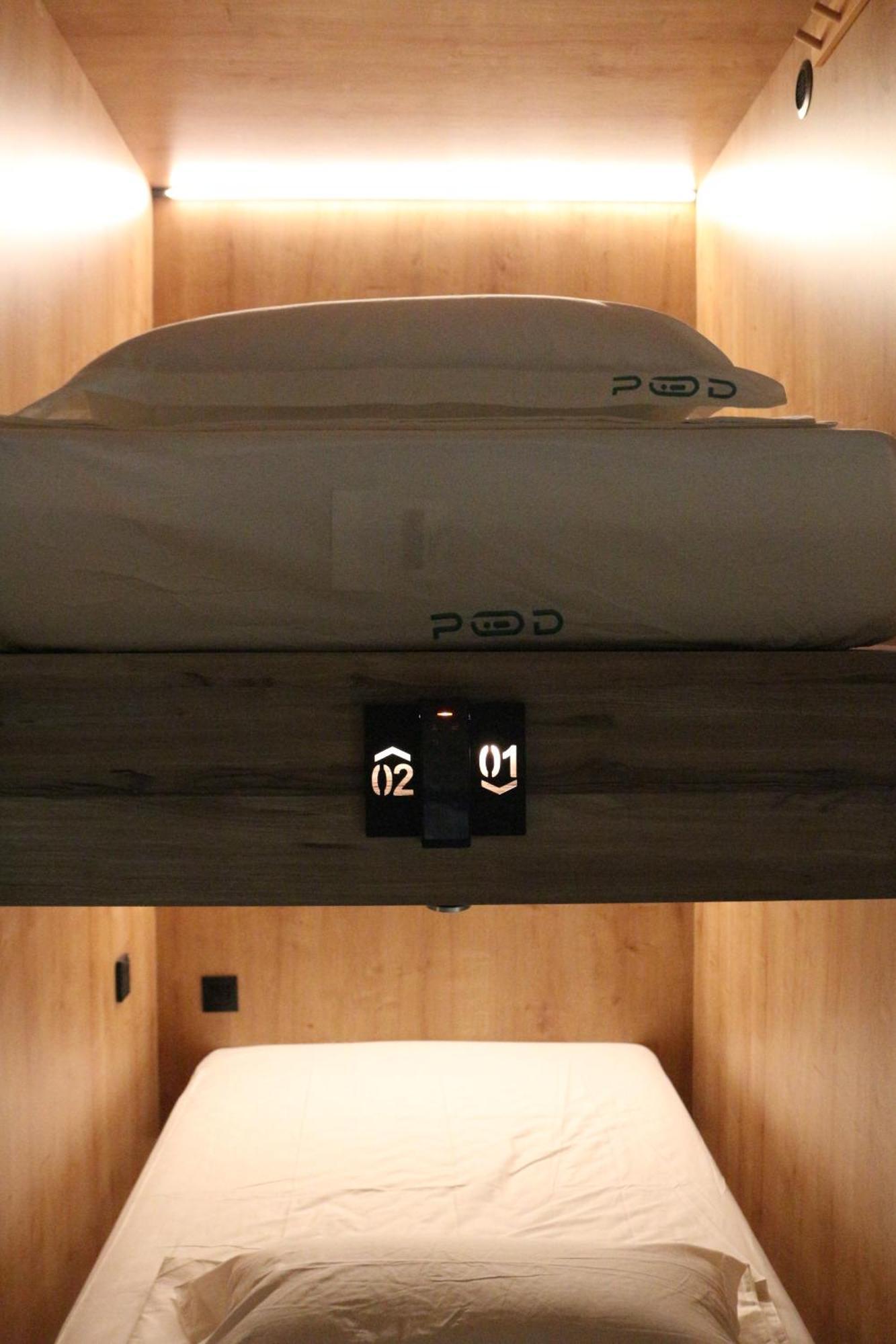 The Pod Suite Hostel Village Valencia Exterior foto
