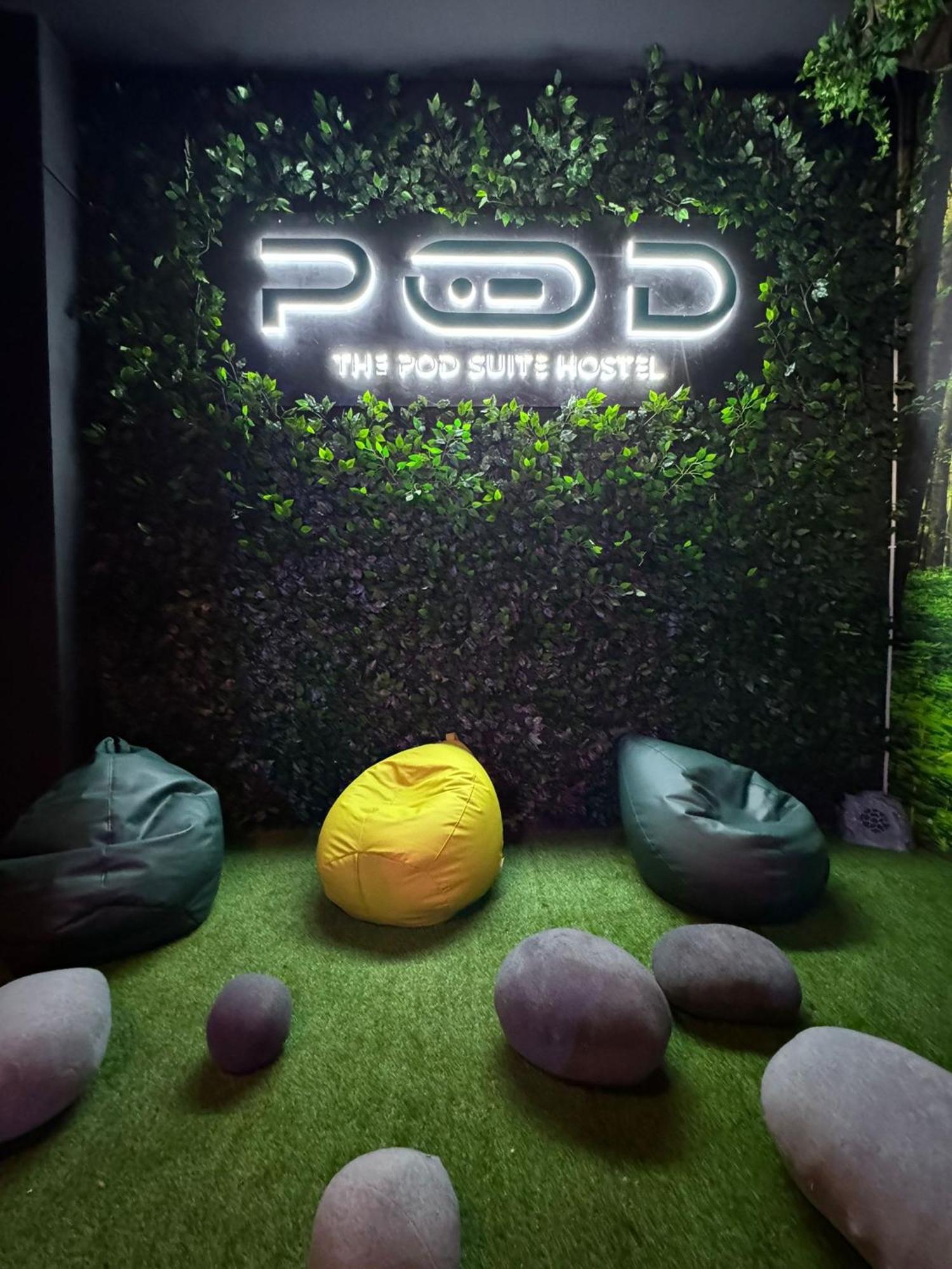 The Pod Suite Hostel Village Valencia Exterior foto